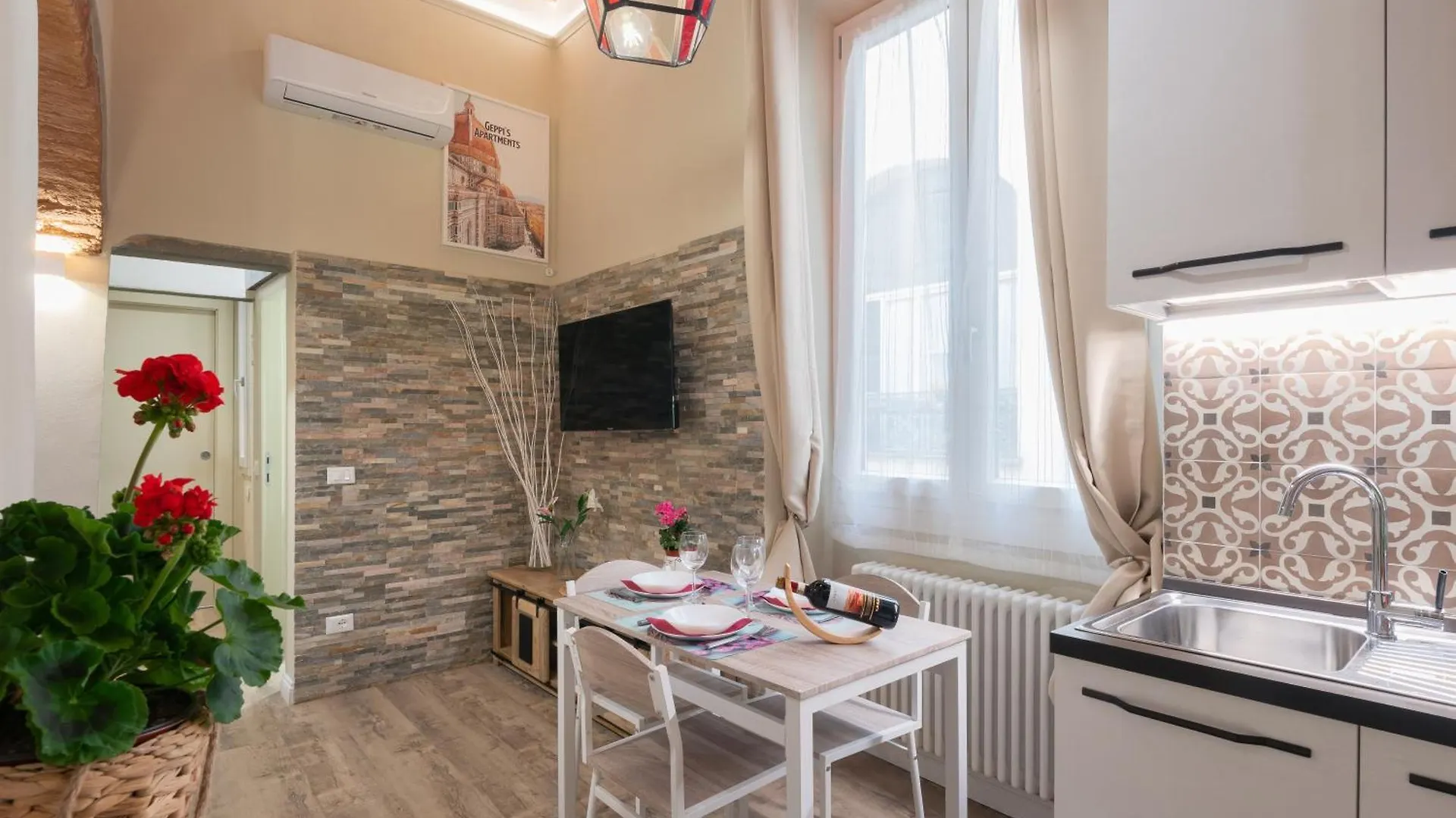 Geppi Premium Apartment Florence 0*,  Italy