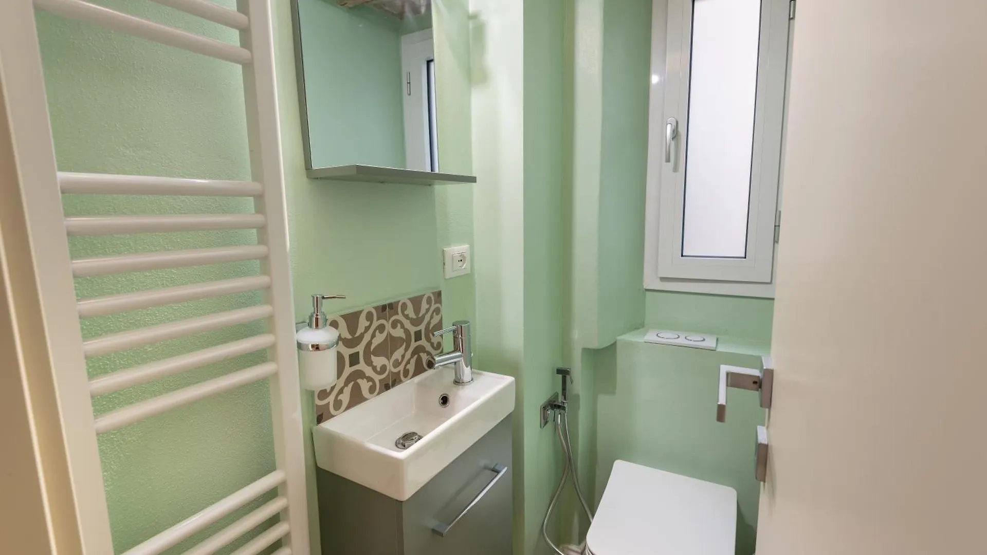 Geppi Premium Apartment Florence 0*,  Italy