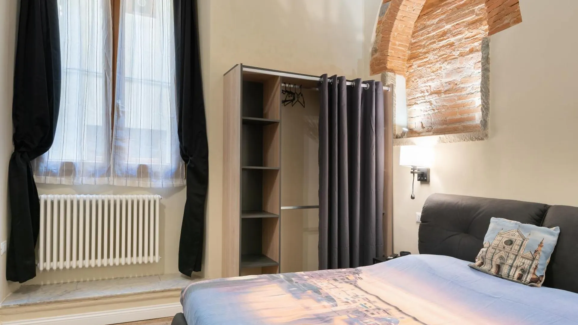 Geppi Premium Apartment Florence Italy