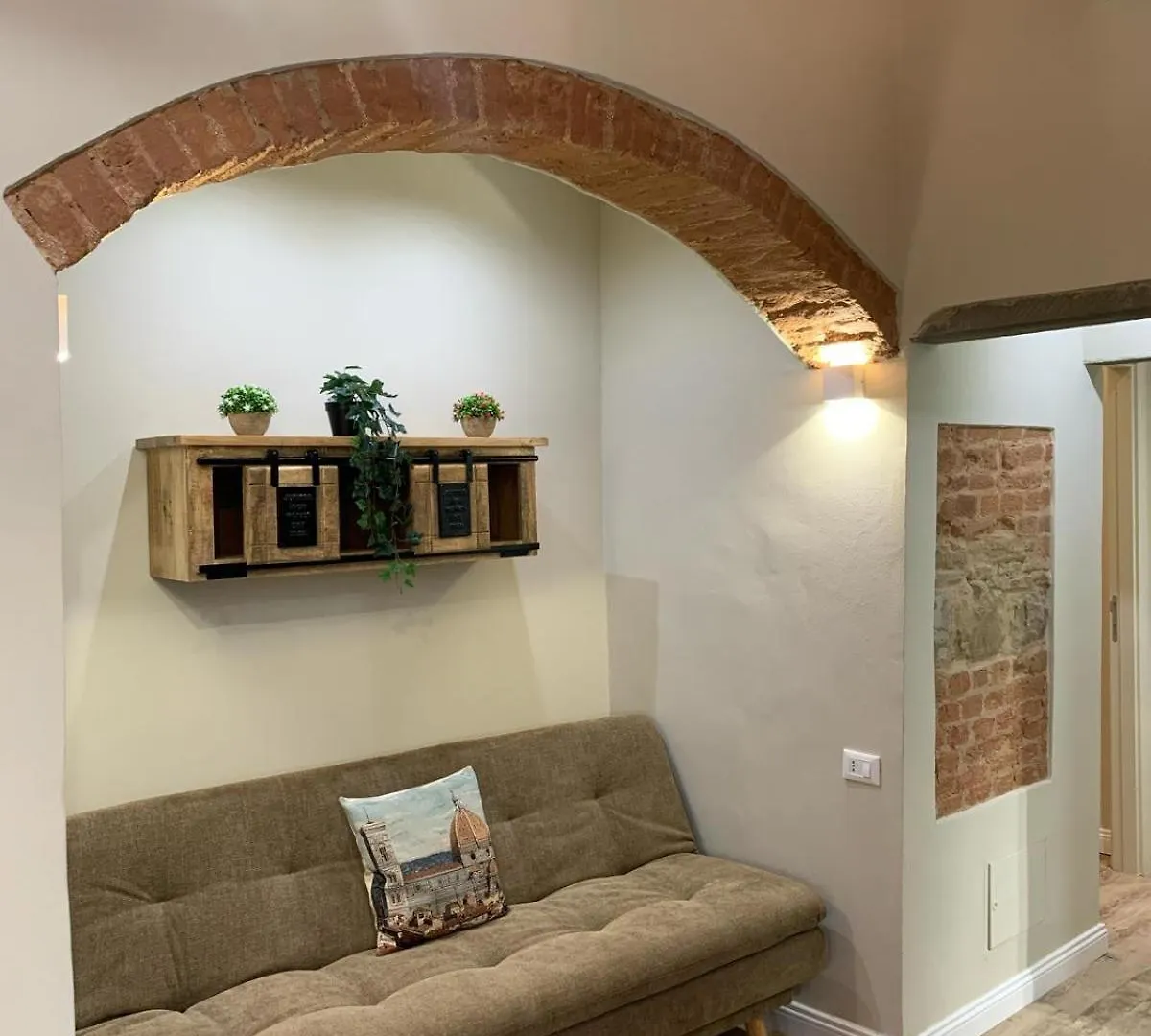 Geppi Premium Apartment Florence Italy